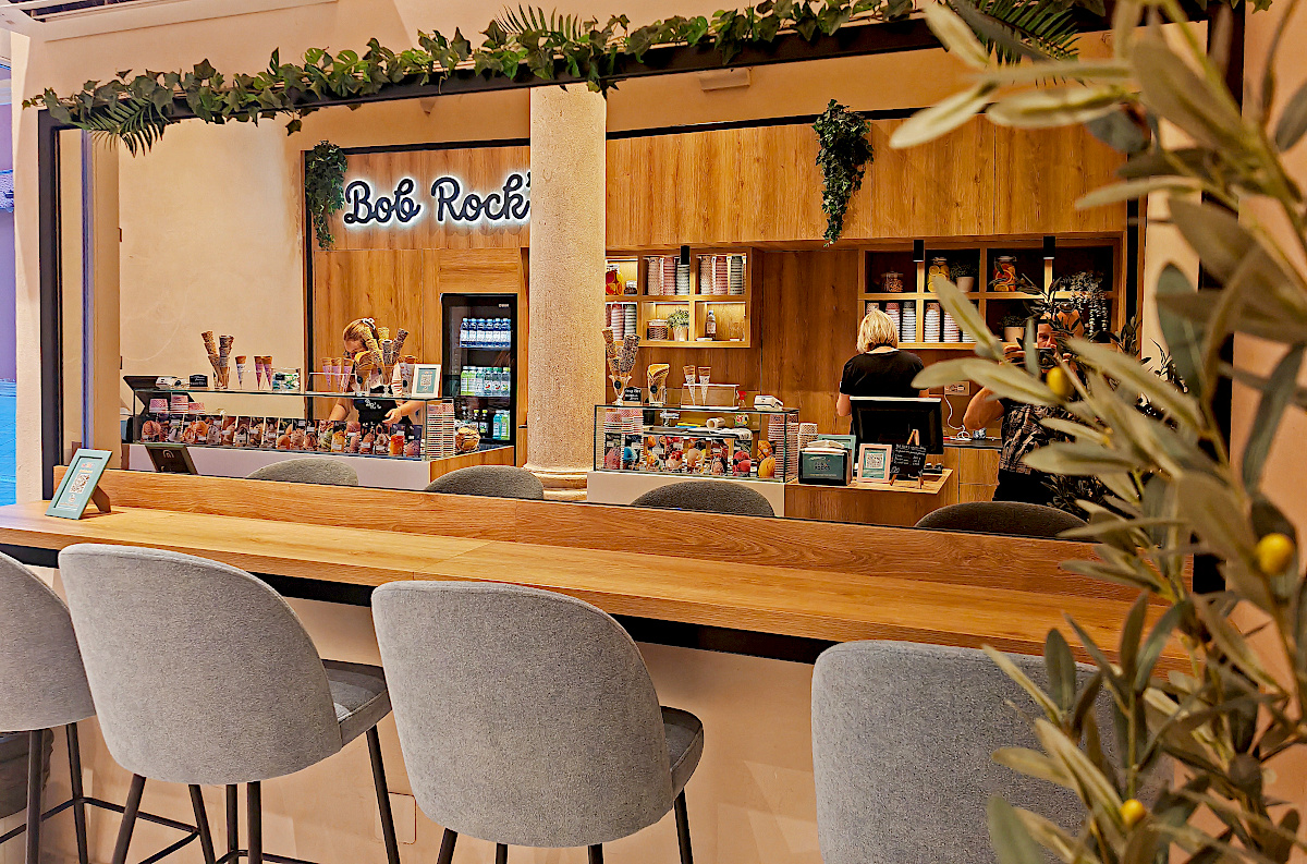 bob rocks palace