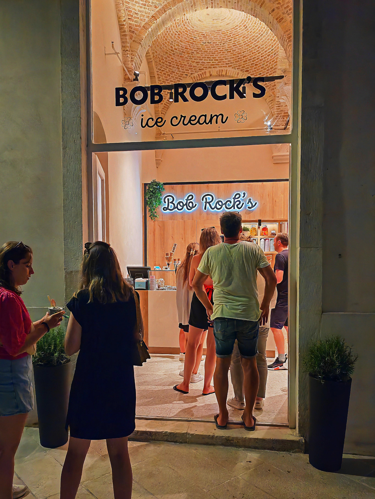 bob rocks palace